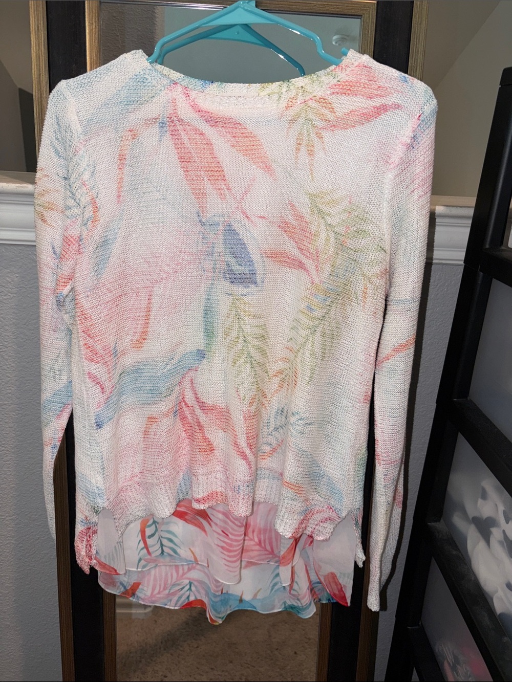 Sioni White Scoop-Neck Sweater with Pastel Leaf Print